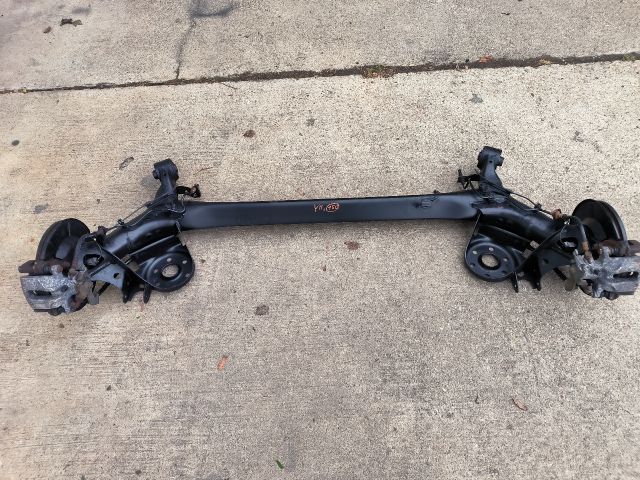 bontott TOYOTA YARIS Hátsó Híd (Tárcsafékes)