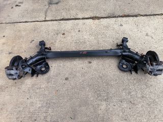 bontott TOYOTA YARIS Hátsó Híd (Tárcsafékes)