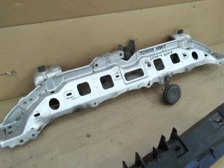 bontott TOYOTA YARIS Homlokfal (Üres lemez)