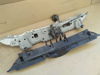 bontott TOYOTA YARIS Homlokfal (Üres lemez)