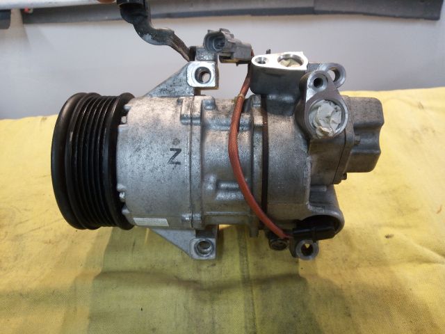 bontott TOYOTA YARIS Klímakompresszor