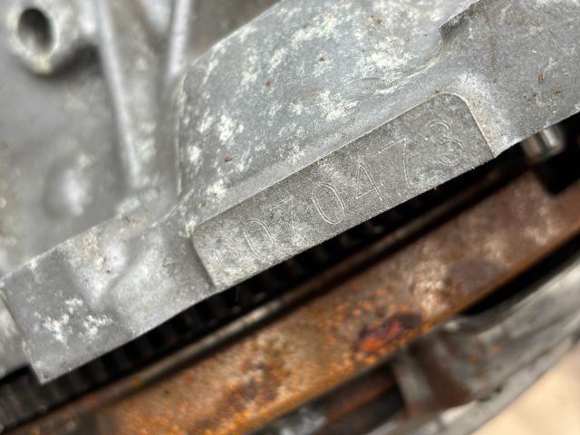 bontott TOYOTA YARIS Komplett Motor (Segédberendezésekkel)