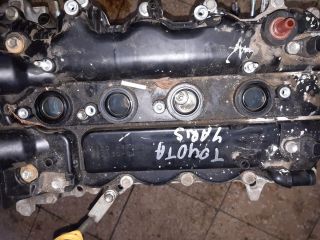 bontott TOYOTA YARIS Motor (Fűzött blokk hengerfejjel)