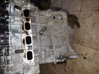 bontott TOYOTA YARIS Motor (Fűzött blokk hengerfejjel)