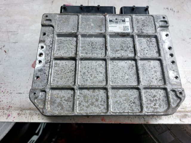 bontott TOYOTA YARIS Motorvezérlő
