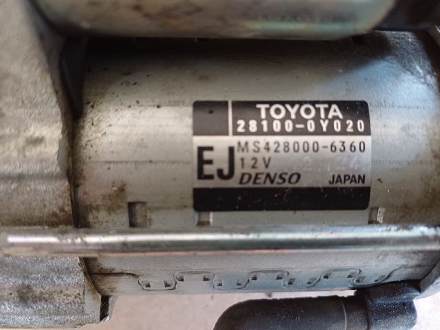 bontott TOYOTA YARIS Önindító