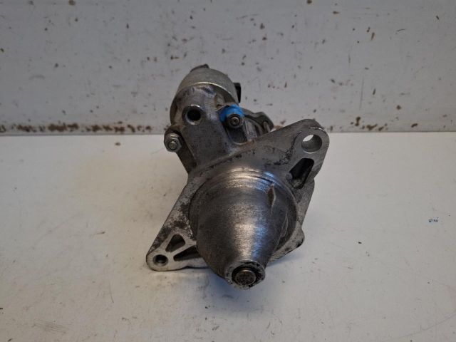 bontott TOYOTA YARIS Önindító