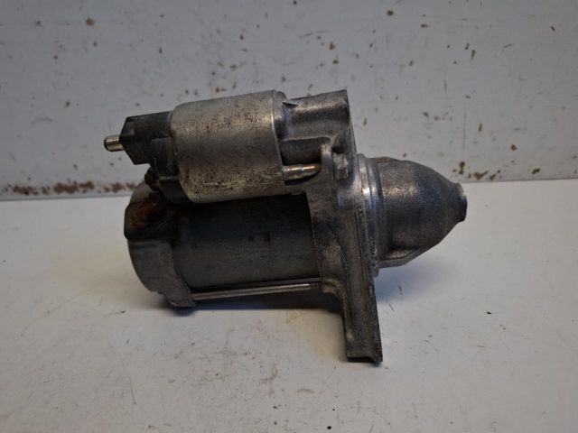 bontott TOYOTA YARIS Önindító