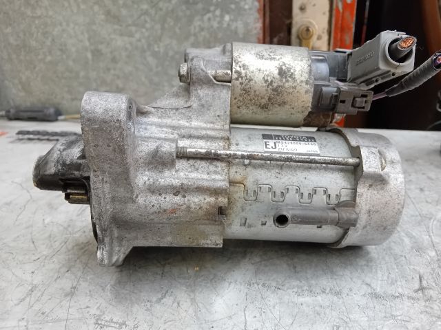 bontott TOYOTA YARIS Önindító