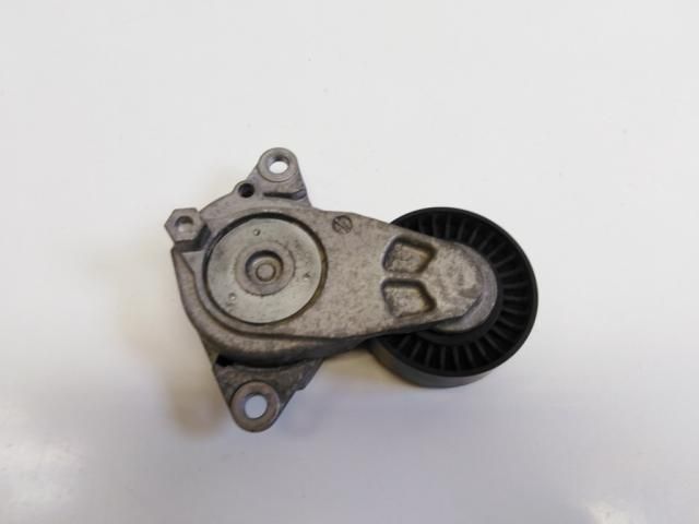 bontott TOYOTA YARIS Szíjfeszítő Görgő