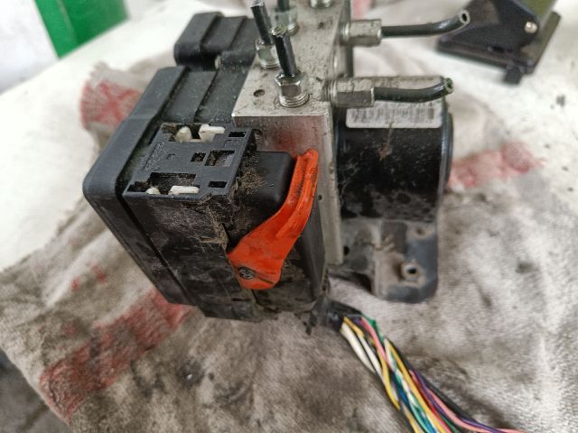 bontott TOYOTA YARIS ABS Kocka