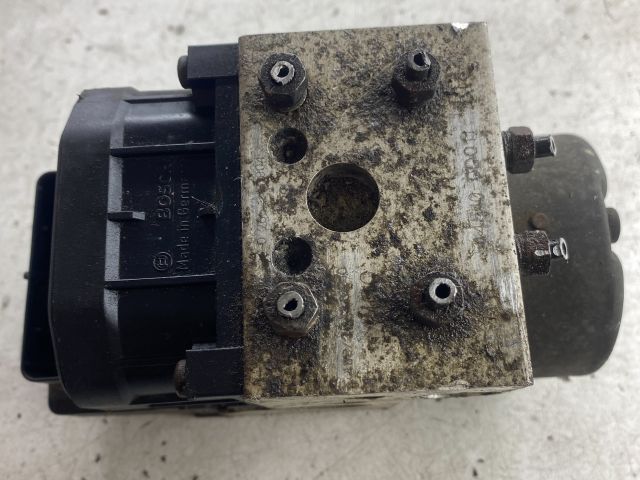 bontott TOYOTA YARIS ABS Kocka