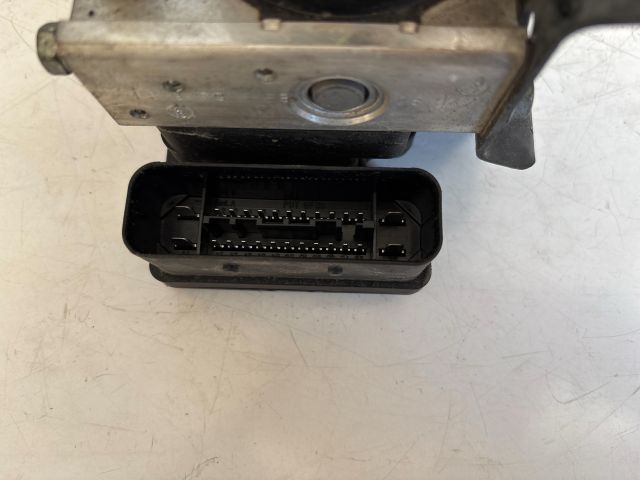 bontott TOYOTA YARIS ABS Kocka