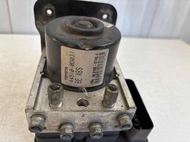 bontott TOYOTA YARIS ABS Kocka