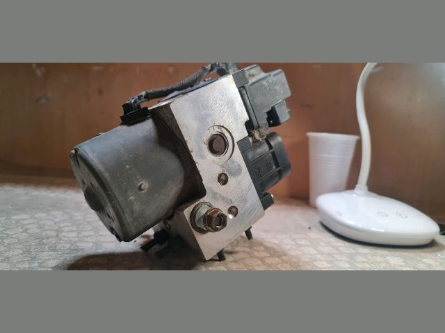 bontott TOYOTA YARIS ABS Kocka