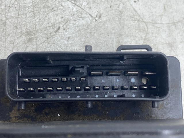 bontott TOYOTA YARIS ABS Kocka