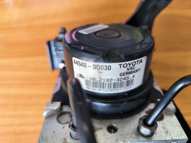 bontott TOYOTA YARIS ABS Kocka