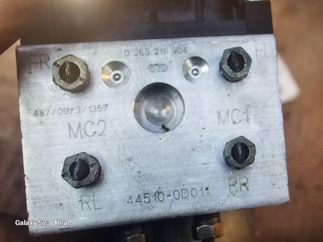 bontott TOYOTA YARIS ABS Kocka