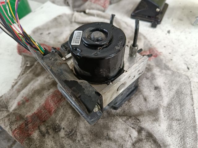 bontott TOYOTA YARIS ABS Kocka