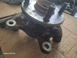 bontott TOYOTA YARIS Bal első Csonkállvány Kerékaggyal