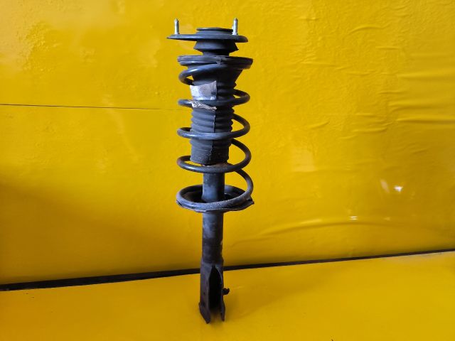 bontott TOYOTA YARIS Bal első Gólyaláb (Lengécsillapító, Rugó)