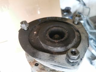 bontott TOYOTA YARIS Bal első Gólyaláb (Lengécsillapító, Rugó)