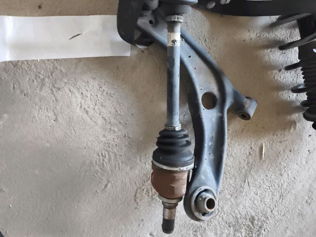 bontott TOYOTA YARIS Bal Féltengely