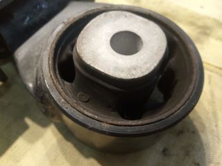 bontott TOYOTA YARIS Billenésgátló Bak