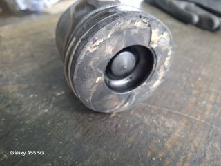 bontott TOYOTA YARIS Dugattyú és Hajtókar