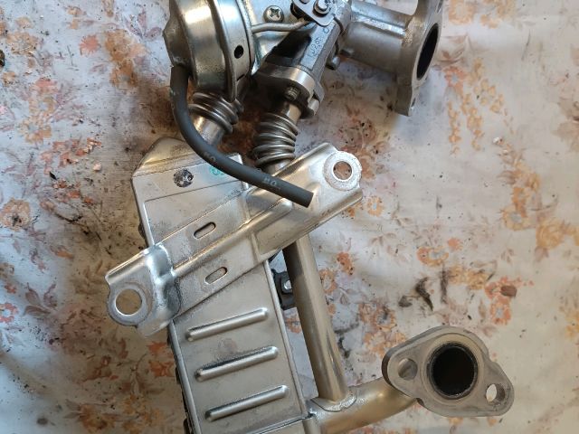 bontott TOYOTA YARIS EGR Hűtő