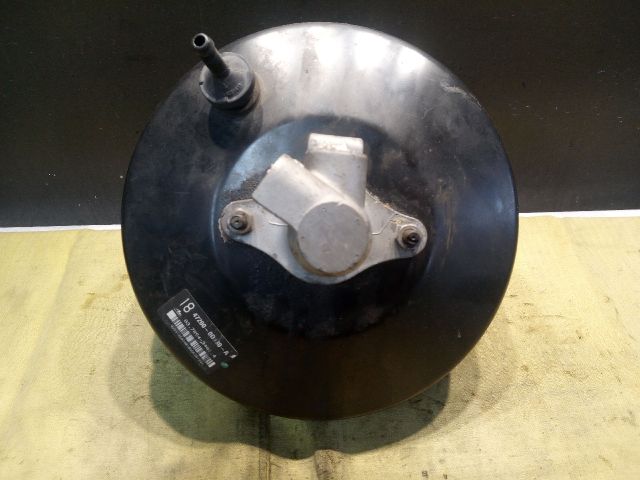 bontott TOYOTA YARIS Fékrásegítő