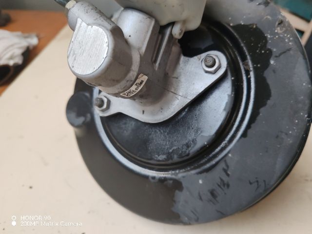 bontott TOYOTA YARIS Fékrásegítő