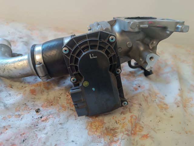 bontott TOYOTA YARIS Fojtószelep (Elektromos)