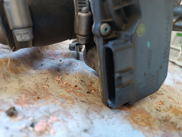 bontott TOYOTA YARIS Fojtószelep (Elektromos)