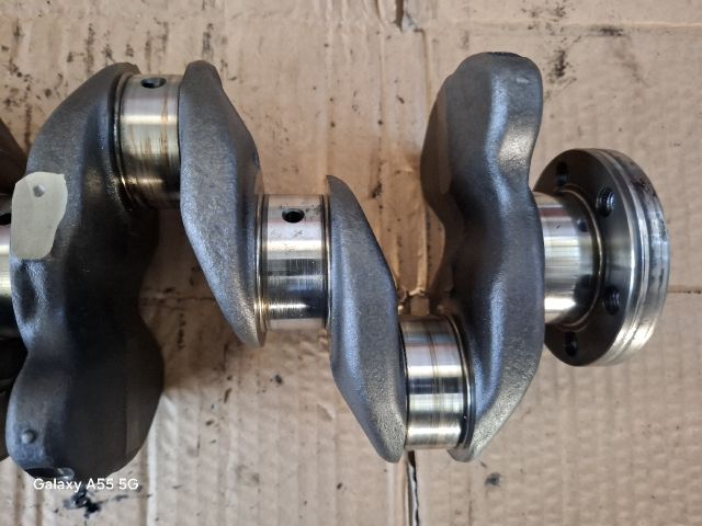 bontott TOYOTA YARIS Főtengely (Magában)