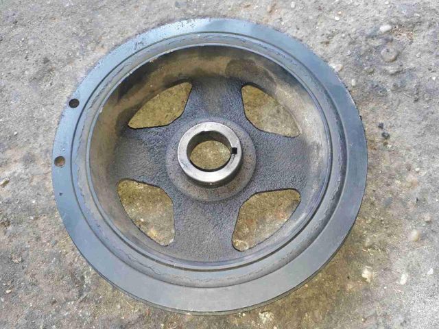 bontott TOYOTA YARIS Főtengely Szíjtárcsa