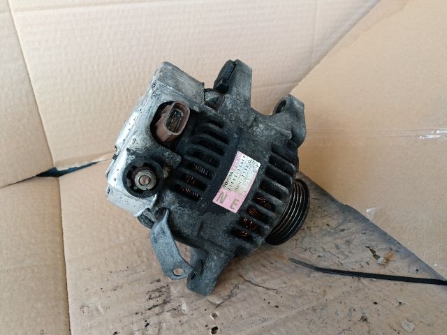 bontott TOYOTA YARIS Generátor