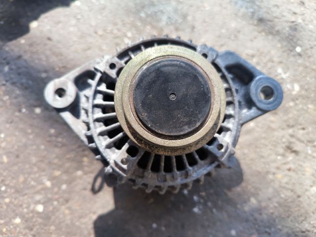 bontott TOYOTA YARIS Generátor