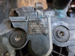 bontott TOYOTA YARIS Generátor