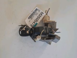 bontott TOYOTA YARIS Gyújtáskapcsoló