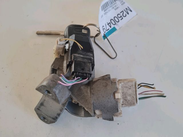 bontott TOYOTA YARIS Gyújtáskapcsoló