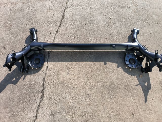 bontott TOYOTA YARIS Hátsó Híd (Tárcsafékes)