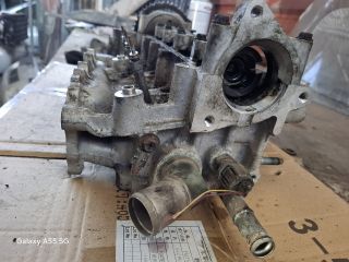 bontott TOYOTA YARIS Hengerfej