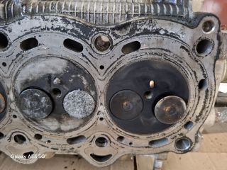 bontott TOYOTA YARIS Hengerfej