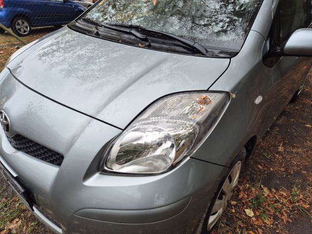 bontott TOYOTA YARIS Hűtő Ventilátor(ok), Radiátor(ok) Szett