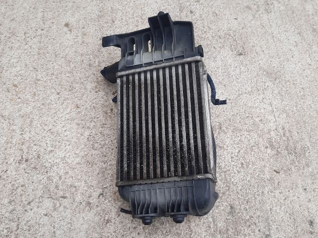 bontott TOYOTA YARIS Intercooler