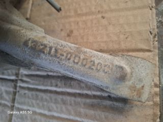 bontott TOYOTA YARIS Jobb első Csonkállvány Kerékaggyal