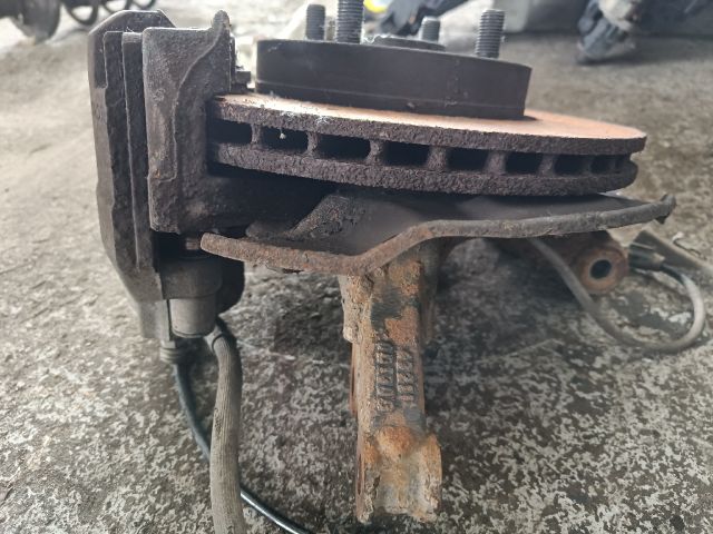 bontott TOYOTA YARIS Jobb első Csonkállvány Kerékaggyal