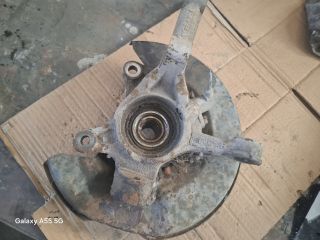 bontott TOYOTA YARIS Jobb első Csonkállvány Kerékaggyal