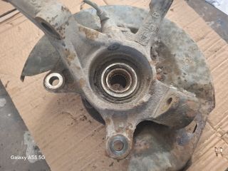 bontott TOYOTA YARIS Jobb első Csonkállvány Kerékaggyal